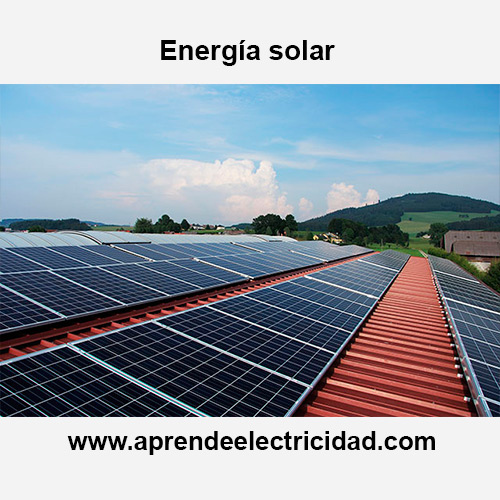 Como funcionan los paneles solares La luz solar se puede aprovechar por medio de diversos tipos de captadores como células fotovoltaicas, helióstatos o colectores térmicos, esta se transformará en energía eléctrica o térmica.